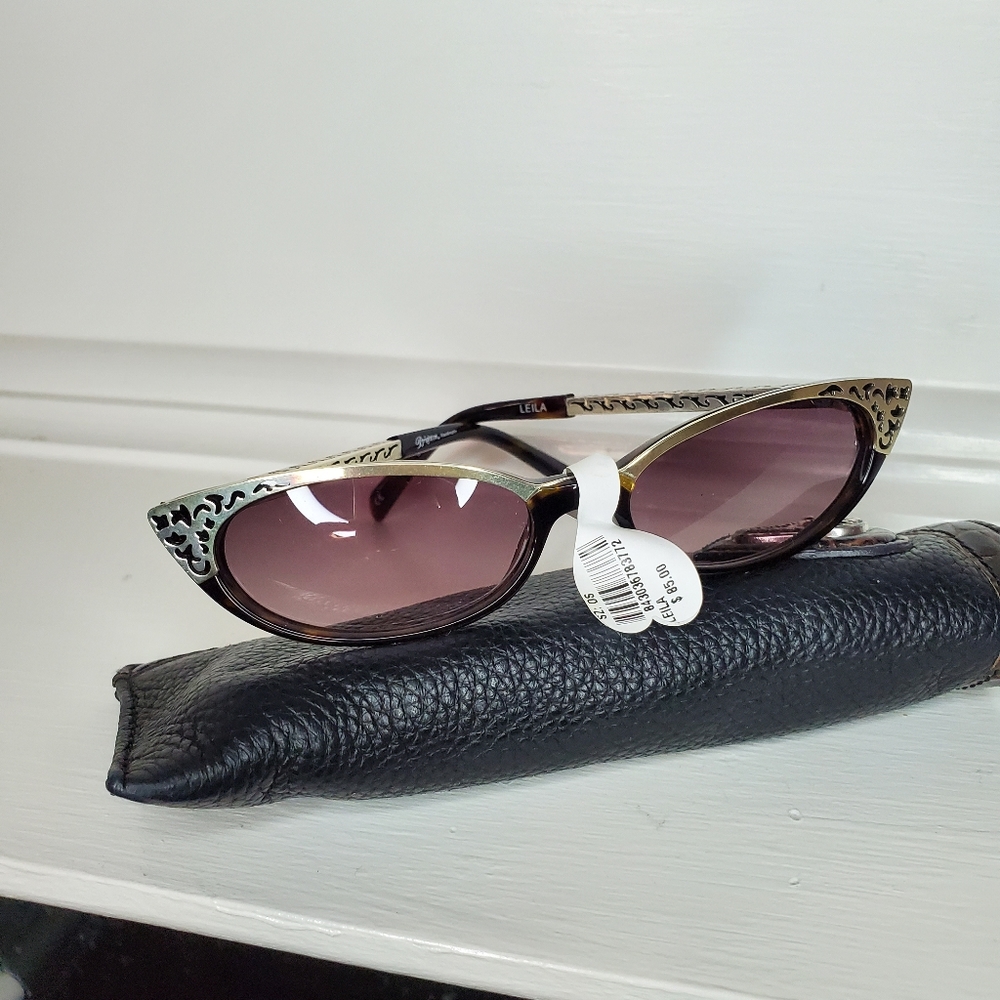 BRIGHTON SUNGLASSES AND MATCHING CASH